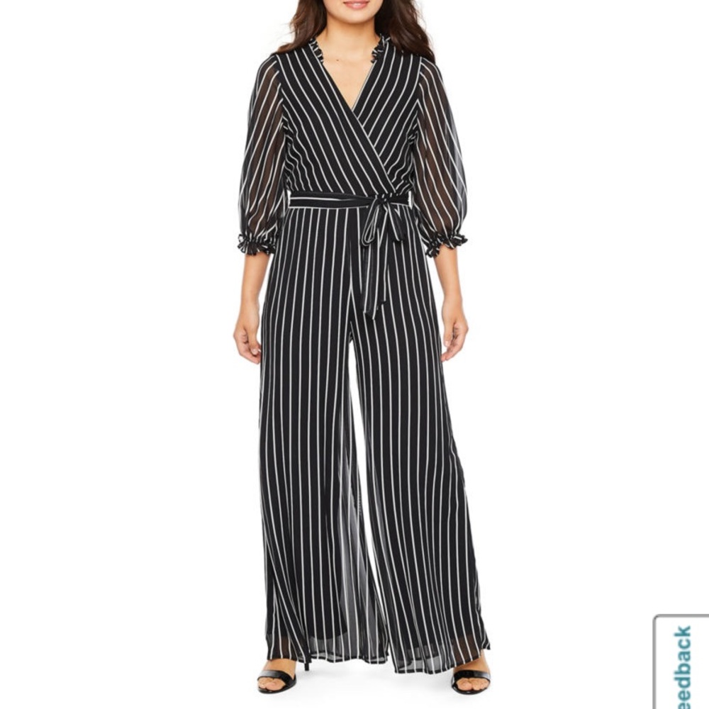💖BRAND NEW 3/4 sleeve striped jumpsuit (size 10)